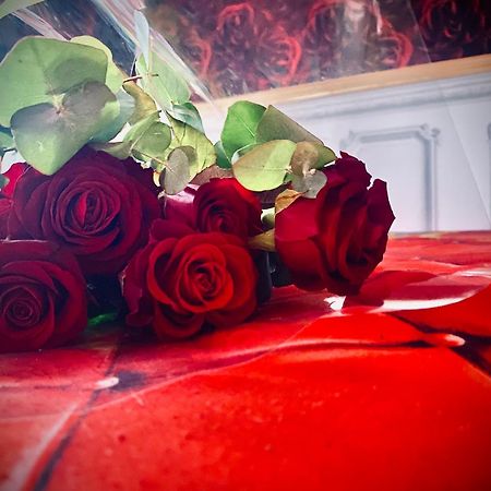 Bulle D'Amour , Une Nuit En Amoureux Thann Exterior foto
